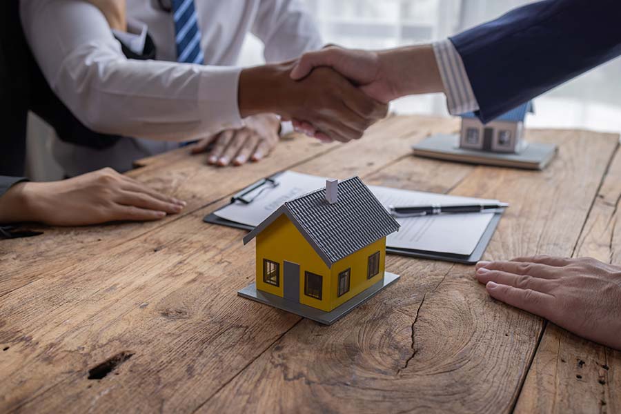 Guía paso a paso para comprar tu primera vivienda | La Home Inmobiliaria