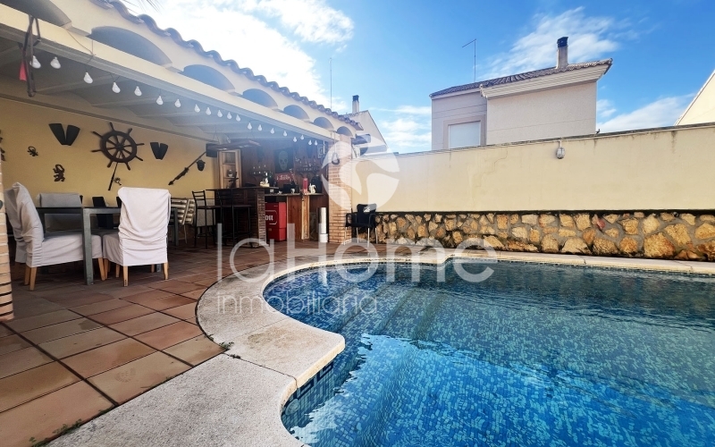 DETACHED FOR SALE IN LA ELIANA